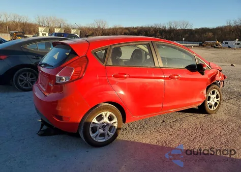 2015 Ford Fiesta Se из США, поврежденный, VIN 3FADP4EJ4FM184487